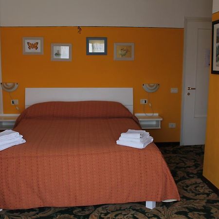 Hotel Poggio D'Oro Рива-ди-Сольто Экстерьер фото