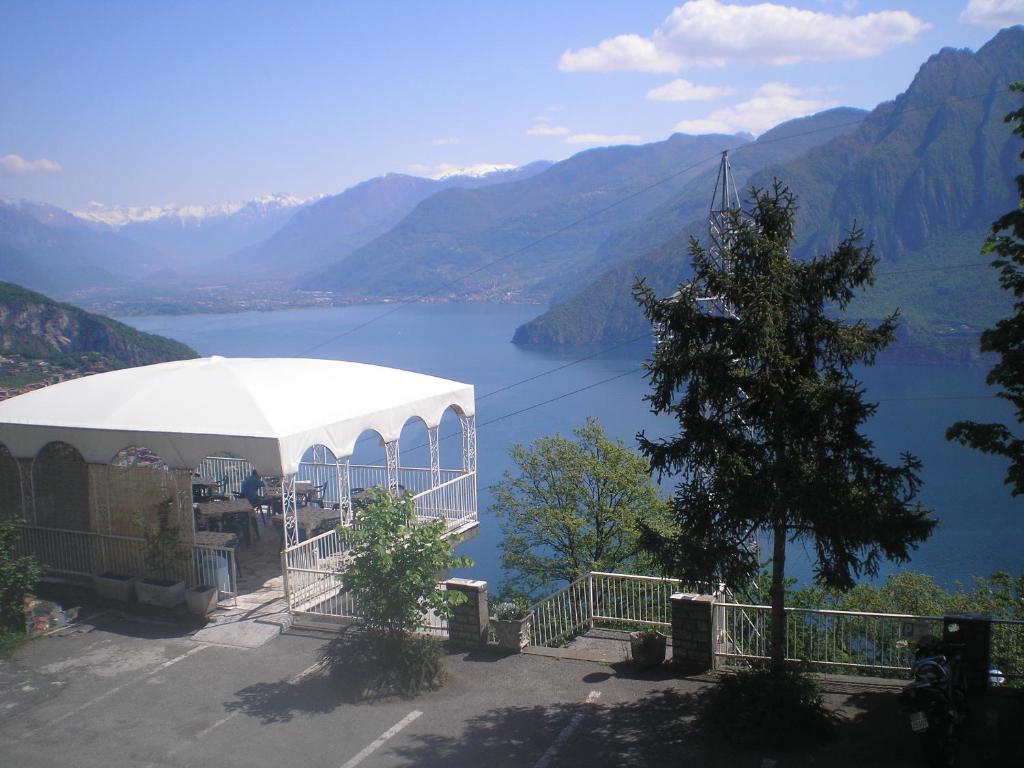 Hotel Poggio D'Oro Рива-ди-Сольто Экстерьер фото