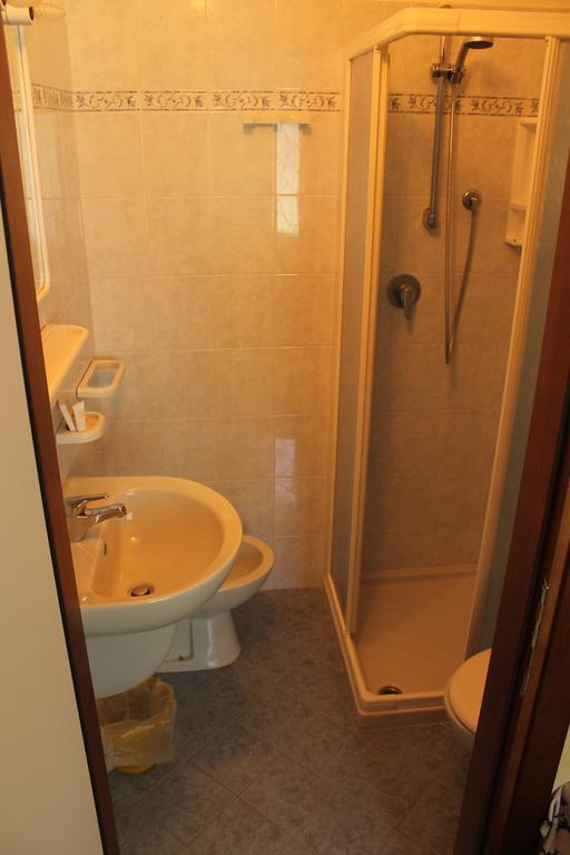 Hotel Poggio D'Oro Рива-ди-Сольто Экстерьер фото