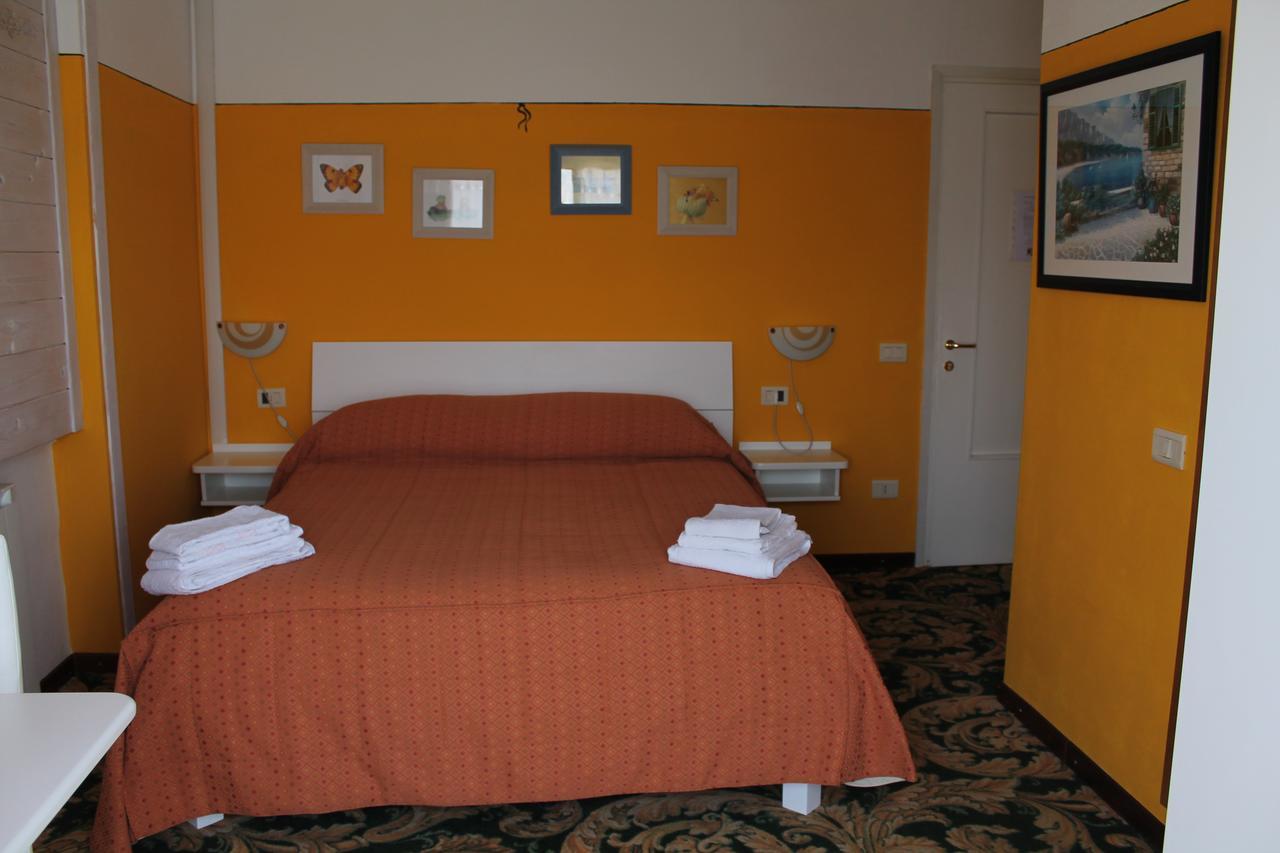 Hotel Poggio D'Oro Рива-ди-Сольто Экстерьер фото